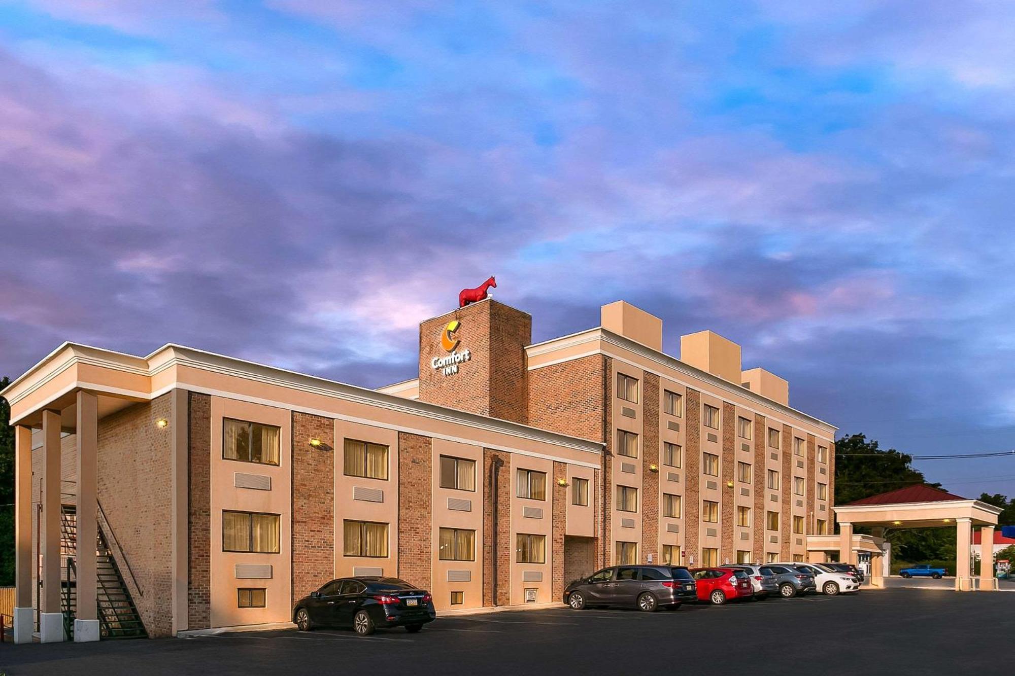 Comfort Inn Red Horse Frederick Exterior photo